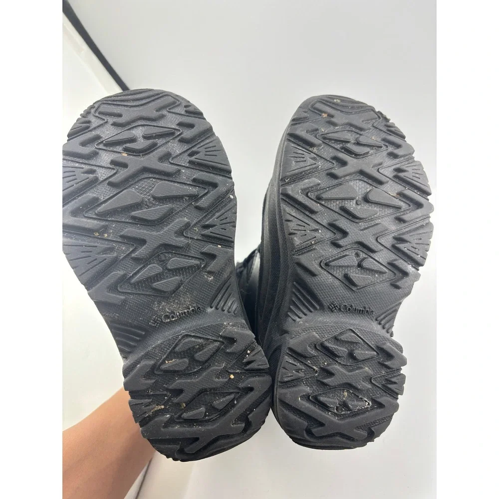 Columbia Bugaboot Plus Kids Black Waterproof Winter Snow Boots 400g Size 1